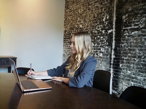 danielle sethi therapy blog-min